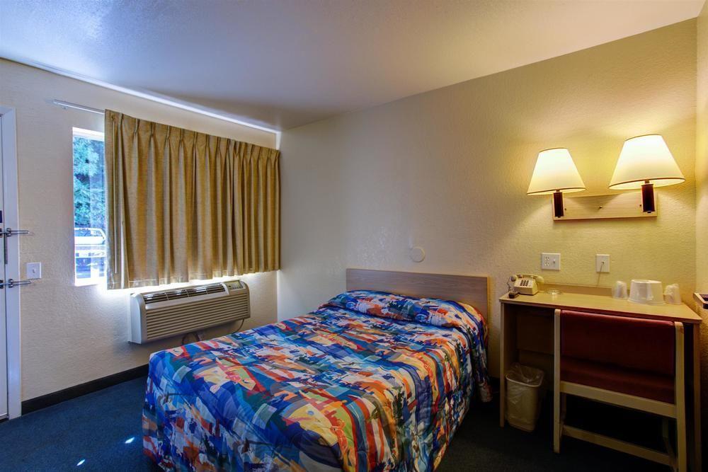 Motel 6-Kelso, Wa - Mt. St. Helens Kültér fotó